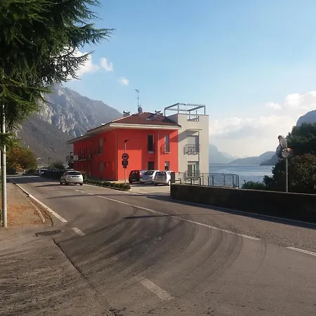 Prázdninový dům A...fior Di Abbadia Lariana